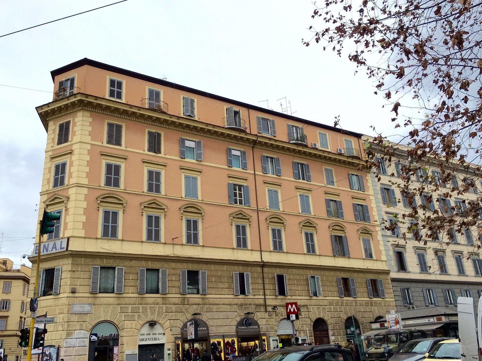 Il Tesoro 3* Rome